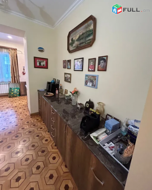 Թումանյան Փարպեցի խաչմերուկ, 4/3 հարկ, 120 քմ, կապիտալ վերանորոգված