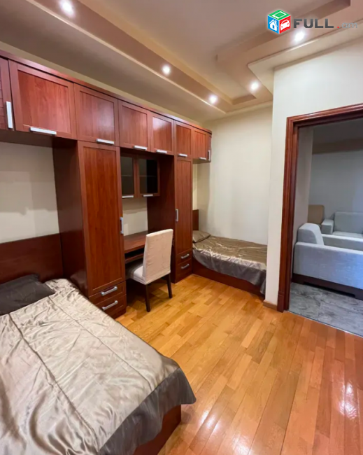  նորակառույց շենք, Պուշկին փողոց, 97 քմ, 8/10 հարկ