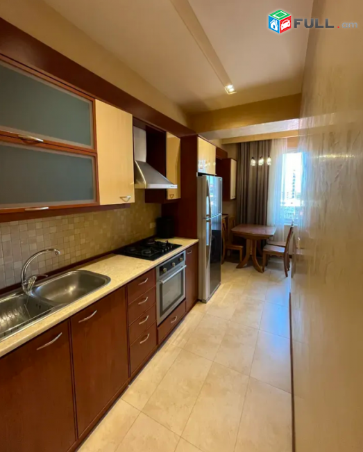  նորակառույց շենք, Պուշկին փողոց, 97 քմ, 8/10 հարկ