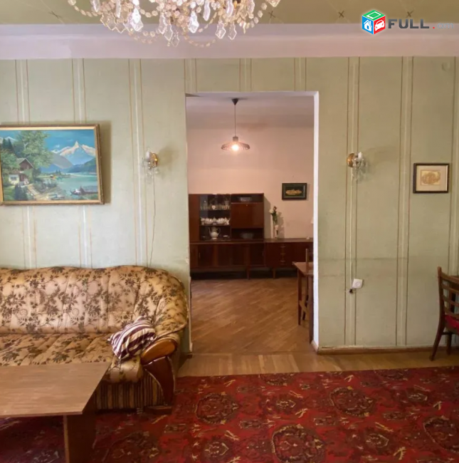 Կոմիտասի պողոտայում, 110 քմ, 2/5 հարկ, 2 սանհանգույց 