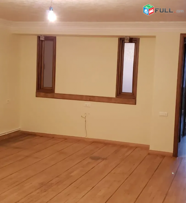 Մաշտոցի պողոտա , 93 քմ, 2/8 հարկ 
