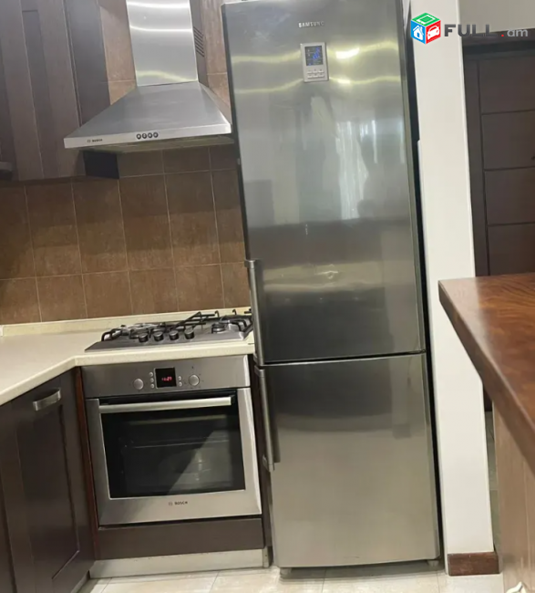Պուշկինի փողոցում, 50 ք.մ., 3/9 հարկ, բարձր առաստաղներ 