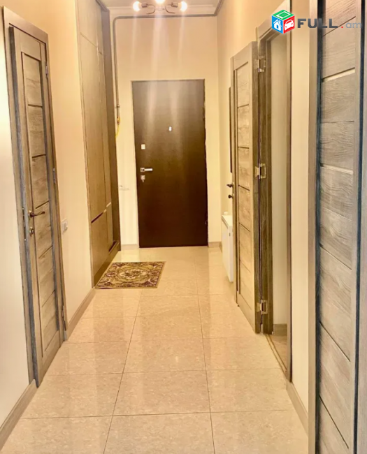 նորակառույց շենք  60 քմ, 3/5 հարկ 