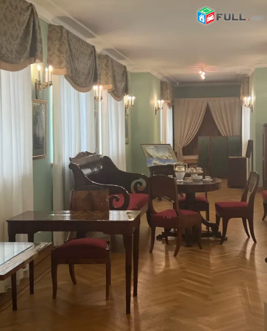 Սպենդիարյանի փողոցում, 50 քմ, 2/4 հարկ 