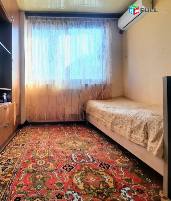 Սարյանի փողոցում, 80 քմ, նախավերջին հարկ 