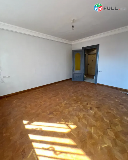 Արաբկիրում, 42 քմ, 2/9 հարկ, կապիտալ վերանորոգված 