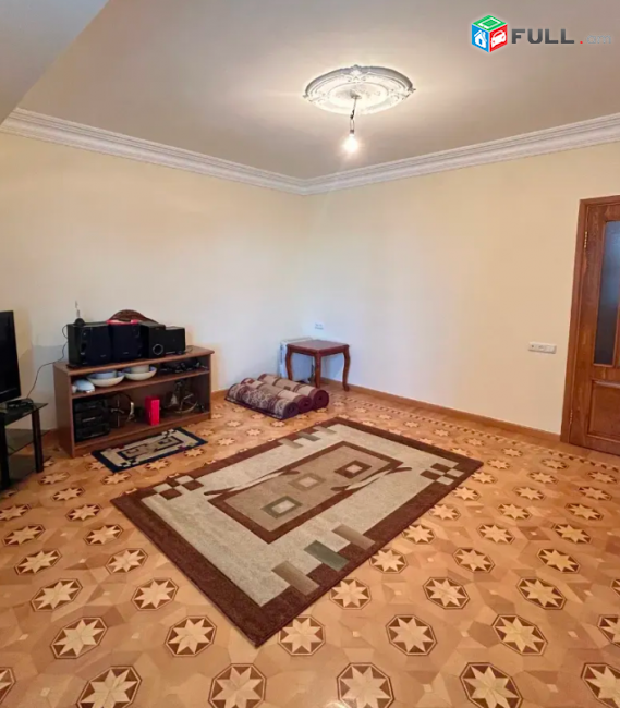  Ադոնցի փողոցում, 91 քմ, 11/14 հարկ, կապիտալ վերանորոգված 