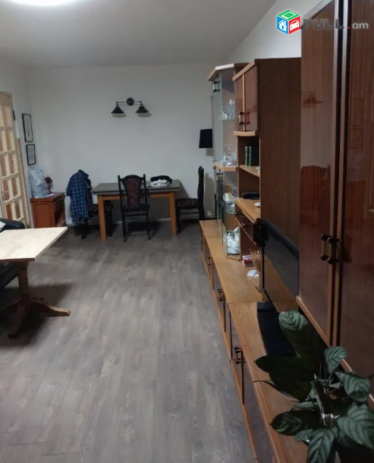 Սարյան փողոց  82 քմ, նախավերջին հարկ 