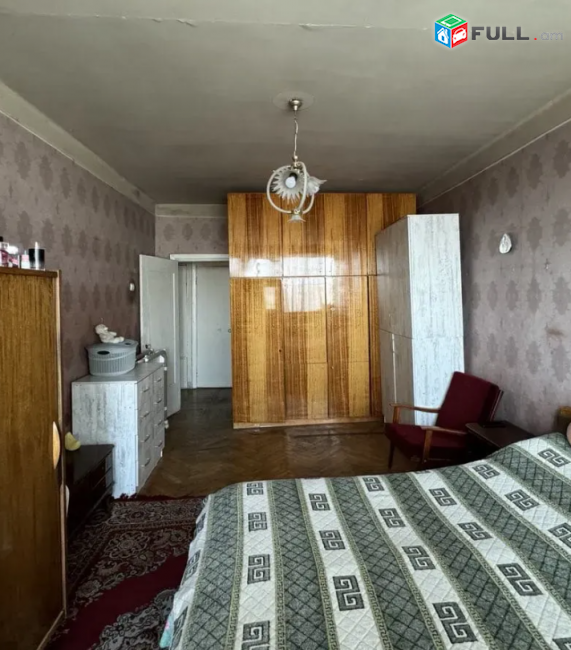 Օրբելի Եղբայրների փողոց ,74 քմ, 1/9 հար,կ բարձր առաջին հարկ  