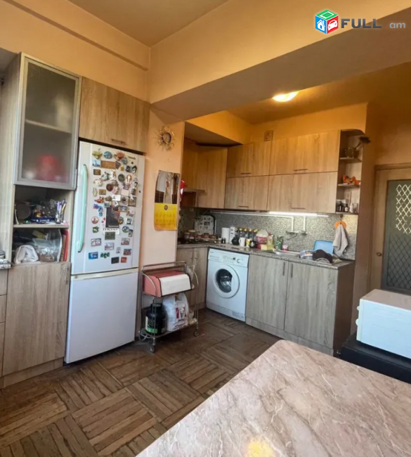 Համբարձումյան փողոցում, 96 քմ, 3/9 հարկ 