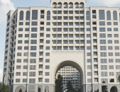 Գրիբոյեդով փողոցում, 127 քմ, 2 սանհանգույց, բարձր առաստաղներ 