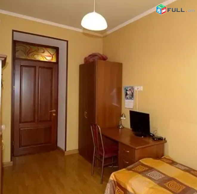 Մաշտոցի պողոտա Օպերայի մոտ 170 քմ, նախավերջին հարկ 