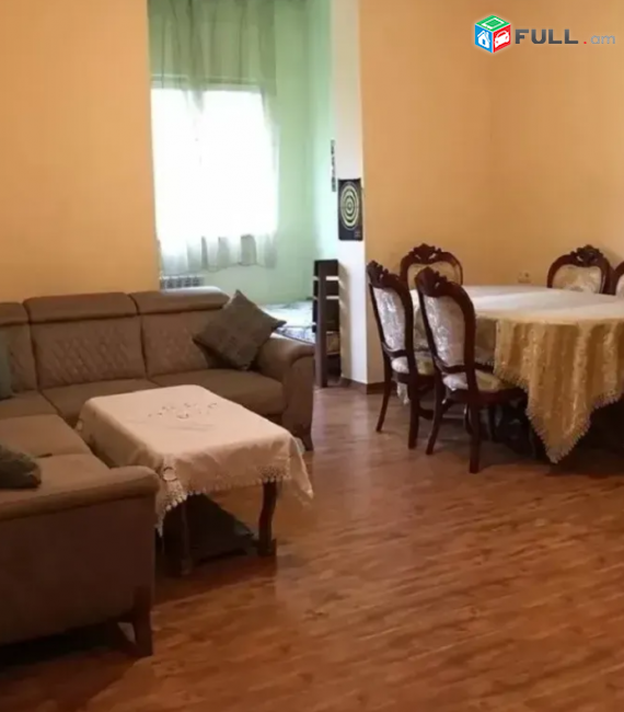 Մամիկոնյանց փողոցում, 70 քմ, նախավերջին հարկ