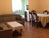 Մամիկոնյանց փողոցում, 70 քմ, նախավերջին հարկ