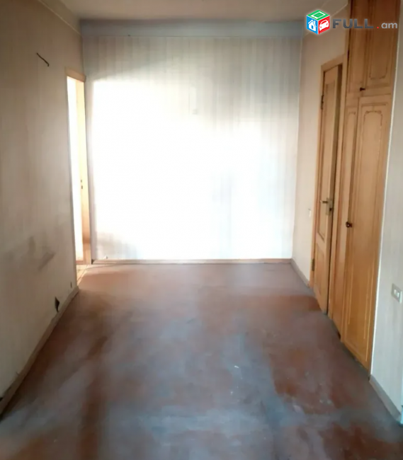 Մամիկոնյանց փողոցում, 67 քմ, 3/9 հարկ արեվկողմ է