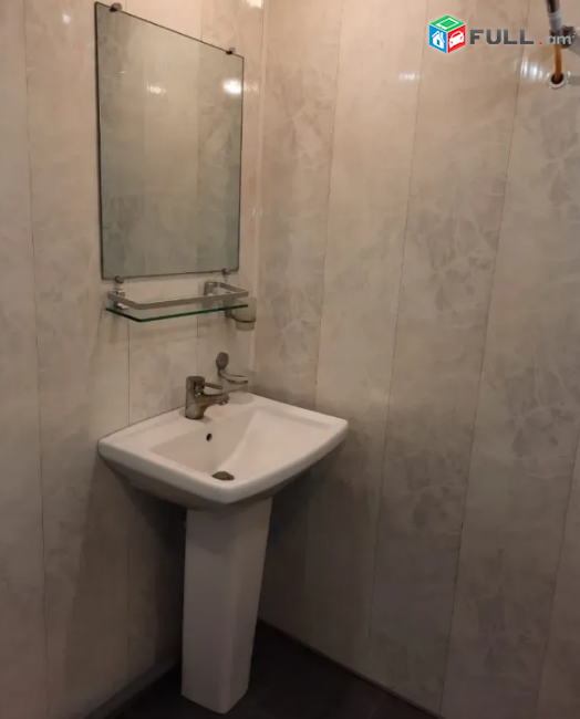 Ադոնցի փողոց  61 քմ, 9/14 հարկ 