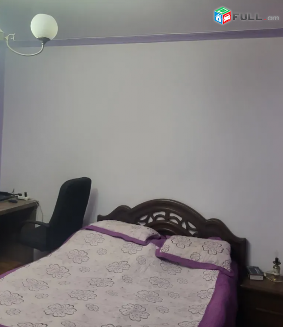 Նաիրի Զարյան փողոցում, 65 քմ, նախավերջին հարկ