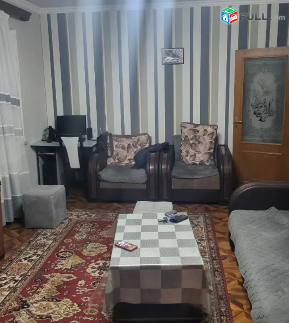 Նաիրի Զարյան փողոցում, 65 քմ, նախավերջին հարկ