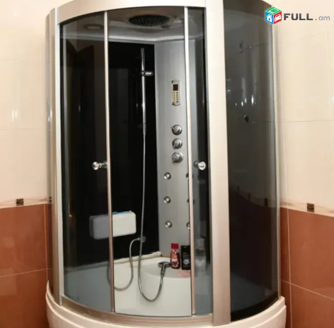 Գագարինի փողոց 930 քմ, Հողատարածքի մակերեսը 700 քմ 