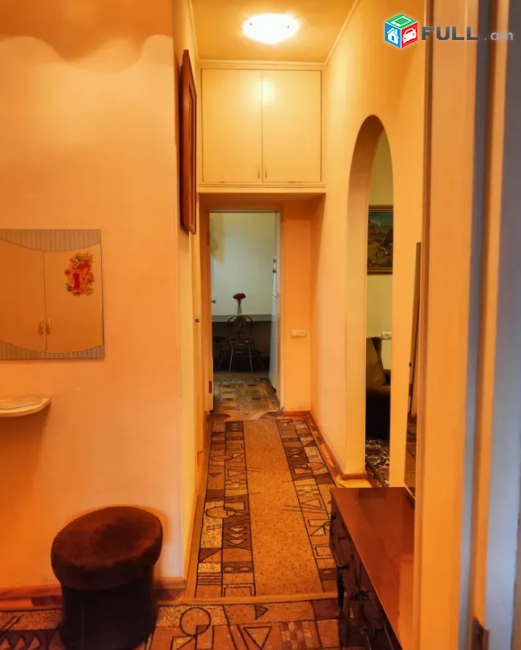 Պարոնյան փողոց 74 քմ, 2/4 հարկ