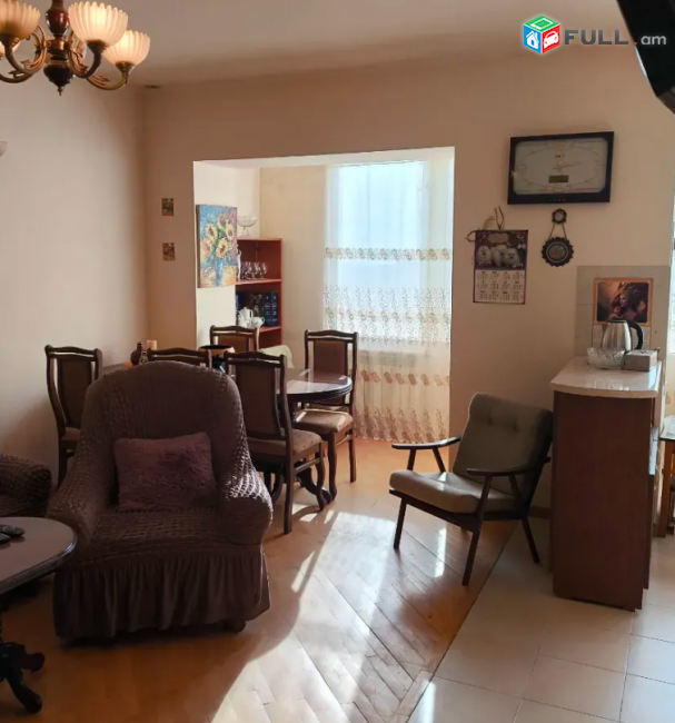 Բաղրամյան պողոտա, 56 քմ, 2/5 հարկ, բարձր առաստաղներ