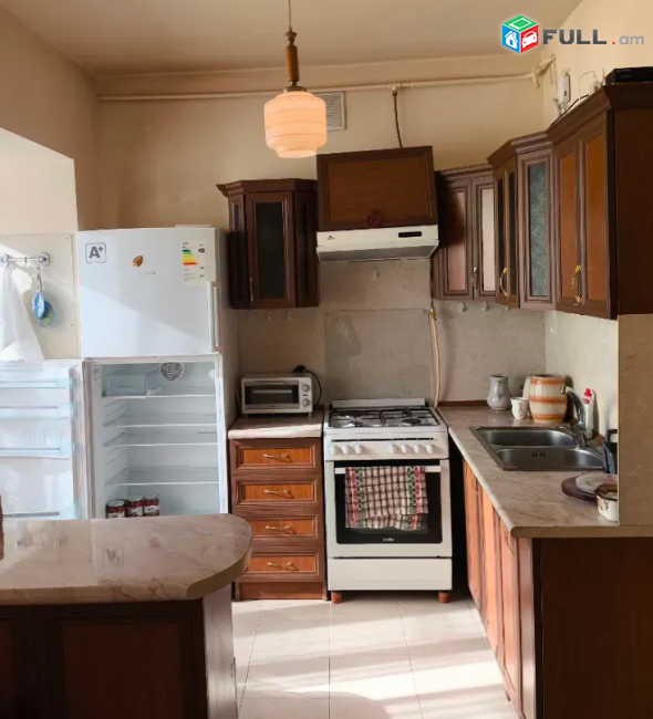 Բաղրամյան պողոտա, 56 քմ, 2/5 հարկ, բարձր առաստաղներ