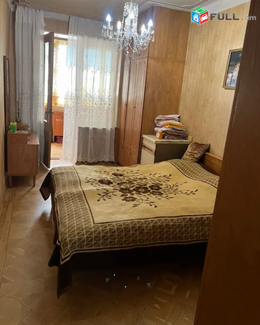 Կոմիտասի պողոտա 56 քմ, քարե շենք