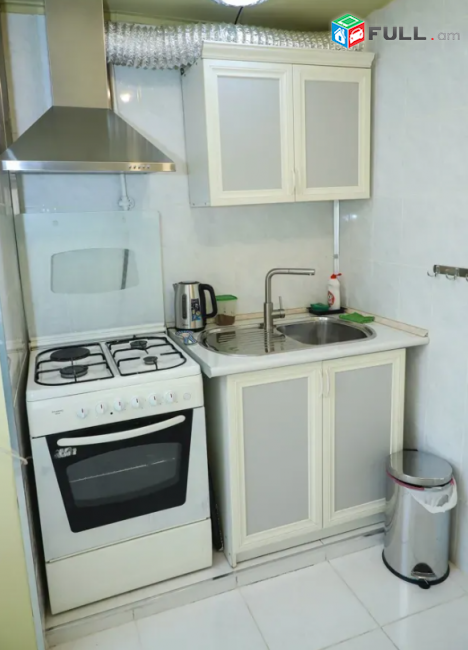 Քաջազնունու փողոցում, 93 քմ, նախավերջին հարկ