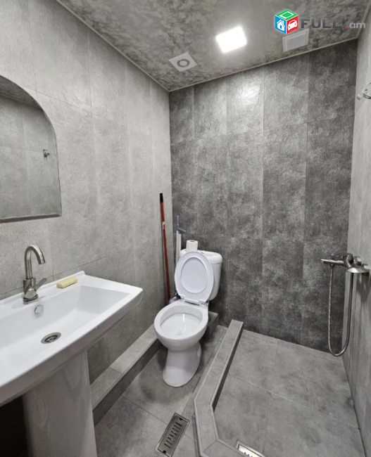 Ռուբինյանց փողոցում, 37 քմ, 2/4 հարկ, կապիտալ վերանորոգված 