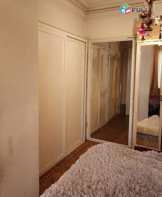 Վարդանանց փողոց  71 քմ, բարձր առաստաղներ