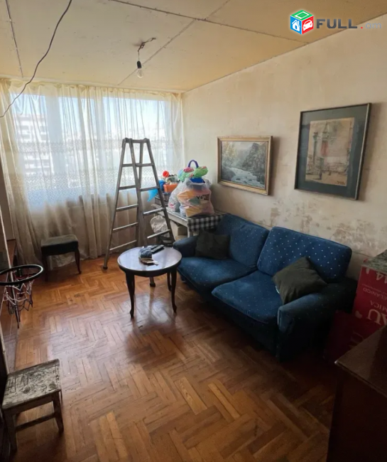 Դերենիկ Դեմիրճյանի փողոցում, 175 քմ, նախավերջին հարկ, 2 սանհանգույց
