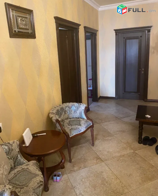 Ռոստոմի փողոց, 170 ք.մ, 10/6 հարկ 