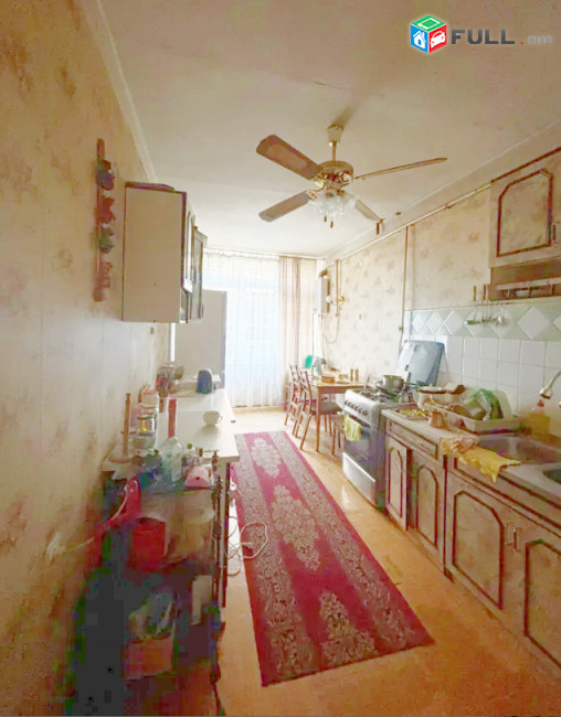 Սարյան փողոցում, 100 քմ, 1/6 հարկ