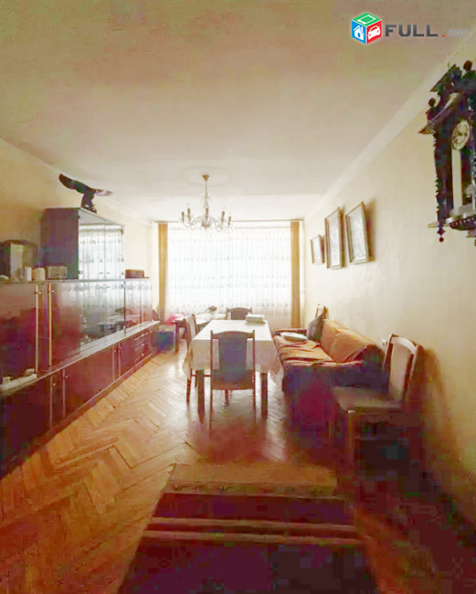 Սարյան փողոցում, 100 քմ, 1/6 հարկ