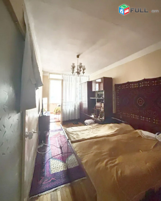 Սարյան փողոցում, 100 քմ, 1/6 հարկ