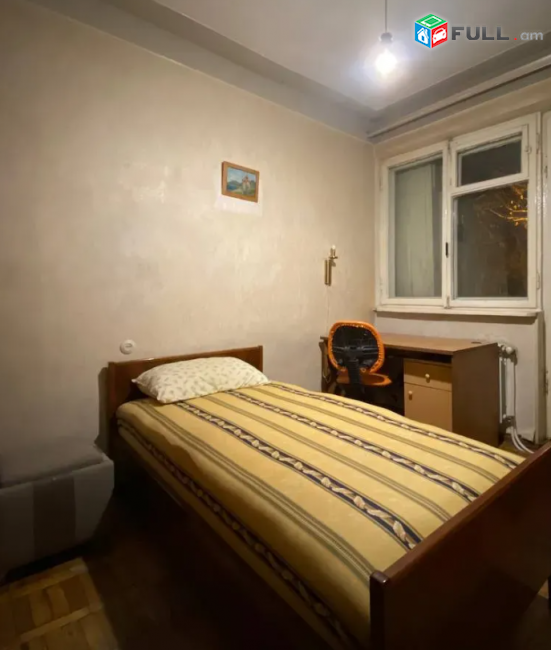 Մամիկոնյանց փողոց , 77 քմ, 2/5 հարկ, քարե շենք 