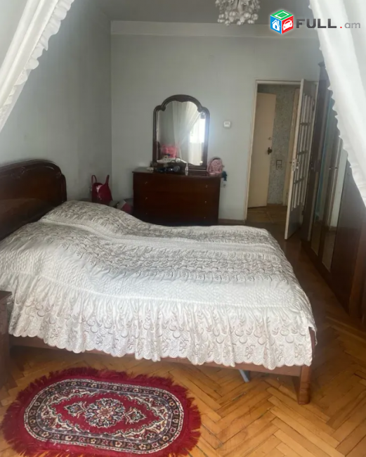 Հերացու փողոցում, 93 քմ, 4/7 հարկ 
