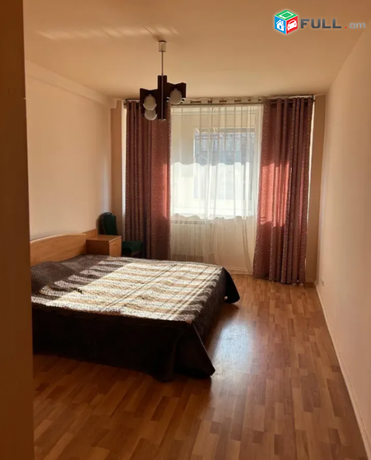 Եզնիկ Կողբացու փողոցում, 90 քմ, 4/11 հարկ, կապիտալ վերանորոգված