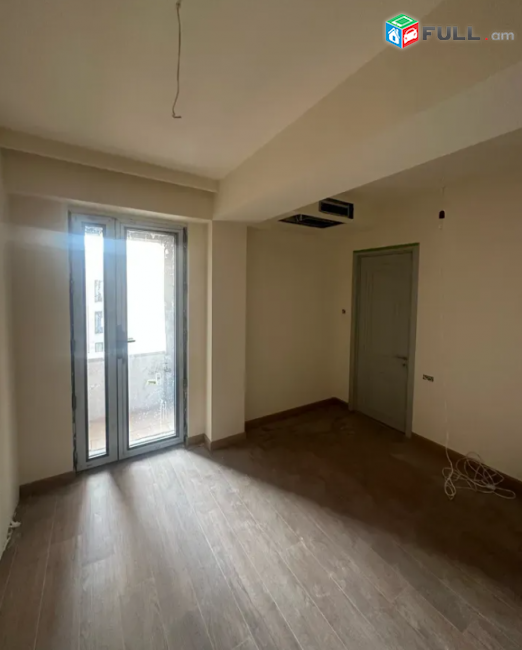 նորակառույց շենքում, Սայաթ-Նովայի պողոտա 60 քմ, նախավերջին հարկ