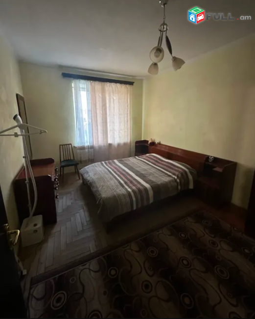 Հովսեփ Էմինի փողոցում, 57 քմ, 3/5 հարկ 