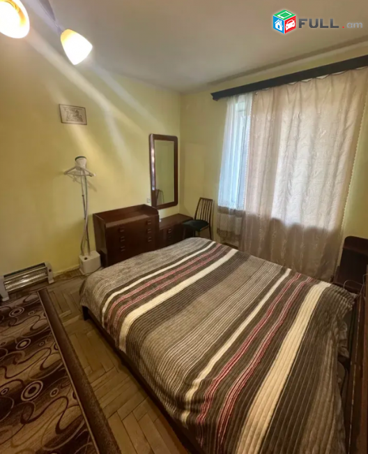 Հովսեփ Էմինի փողոցում, 57 քմ, 3/5 հարկ 
