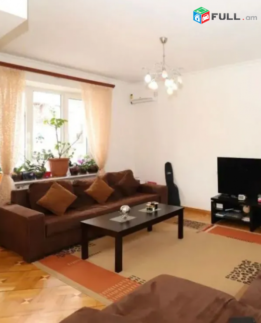 Պուշկինի փողոցում, 79 քմ, նախավերջին հարկ 