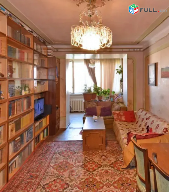 2 սենյականոց բնակարան Սարյան փողոցում, 70 քմ, նախավերջին հարկ, քարե շենք