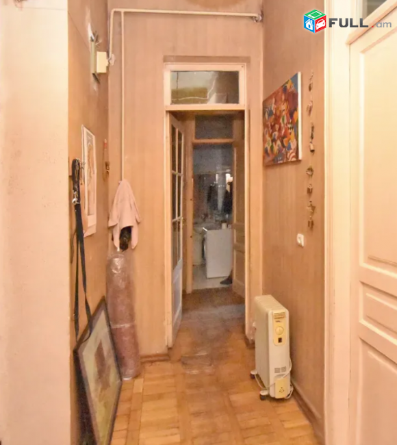 2 սենյականոց բնակարան Մոսկովյան փողոցում, 63 քմ, բարձր առաստաղներ, քարե շենք