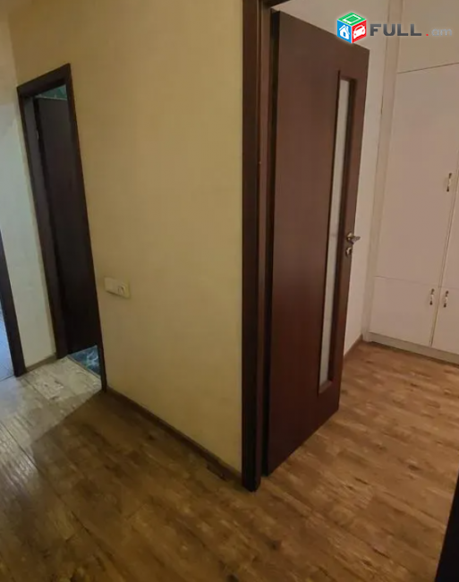 Նար-Դոսի փողոցում, 64 քմ, 3/9 հարկ