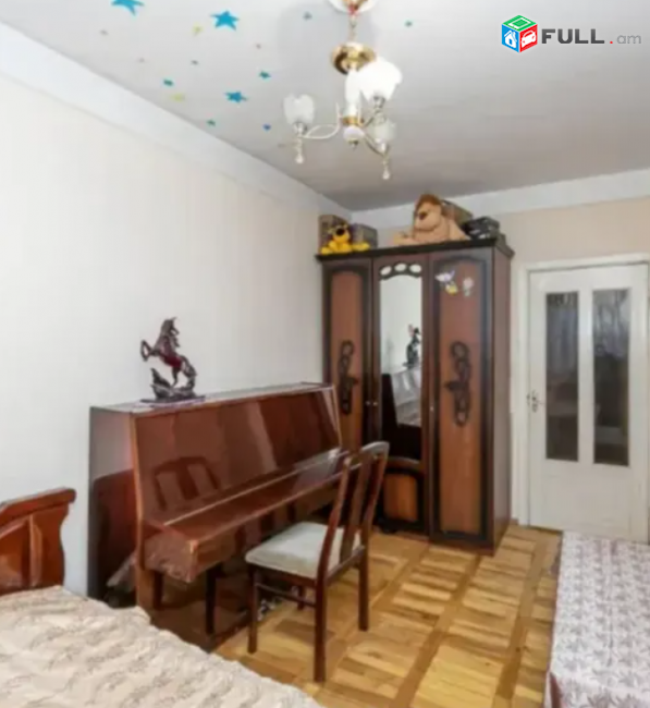 3 սենյականոց բնակարան, Դավթաշեն 4-րդ թաղամաս, 96 քմ, 7/9 հարկ, մի քանի պատշգամբ, եվրովերանորոգված