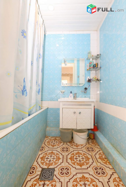Մամիկոնյանց փողոց , 14/13 Հարկ  120 քմ Արևկող Բաց պատշգամբ 
