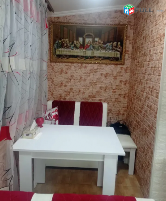 3 սենյականոց բնակարան Կոմիտասի պողոտայում, 85 քմ, 3/5 հարկ, կապիտալ վերանորոգված, քարե շենք