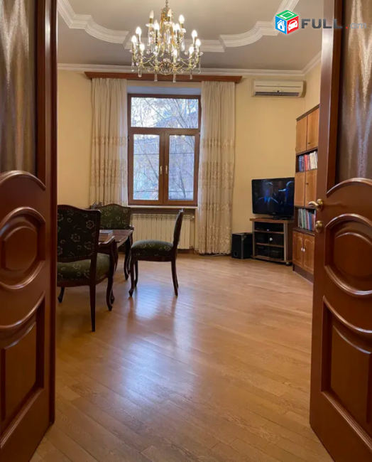 Կասյան փողոցում, 92 քմ, նախավերջին հարկ