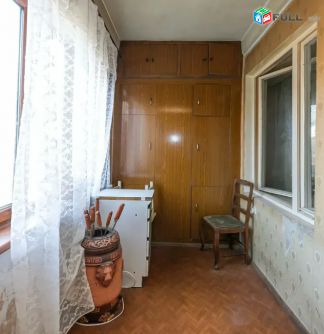 Դերենիկ Դեմիրճյան փողոցում, 104 քմ, 3/15 հարկ